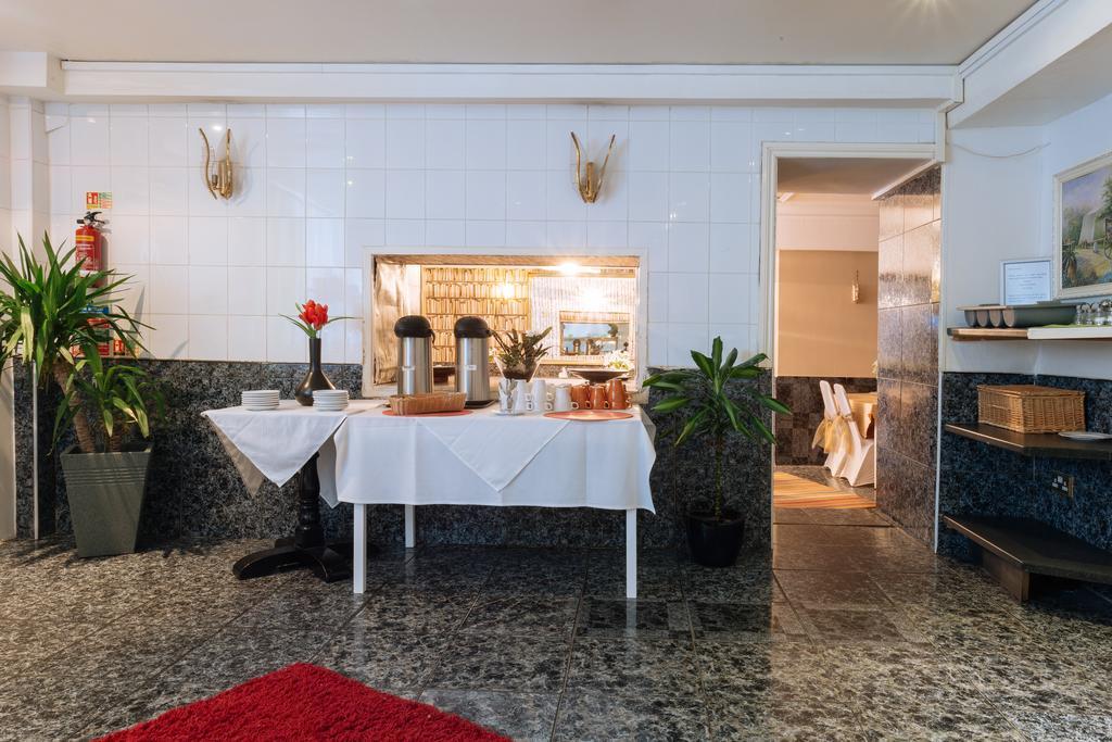 Whiteleaf Hotel Лондон Екстериор снимка