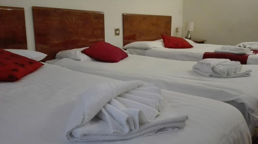 Whiteleaf Hotel Лондон Екстериор снимка