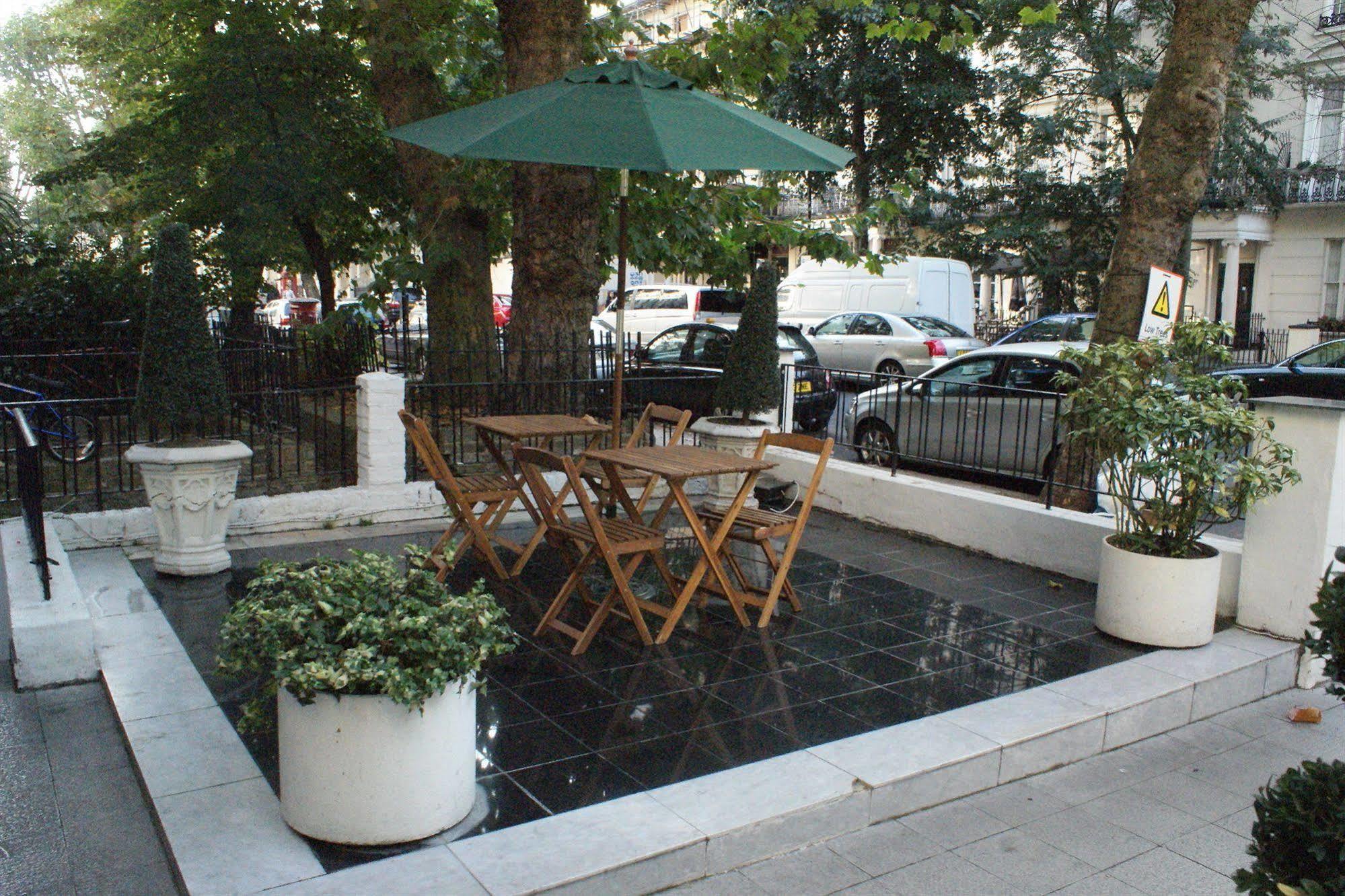 Whiteleaf Hotel Лондон Екстериор снимка